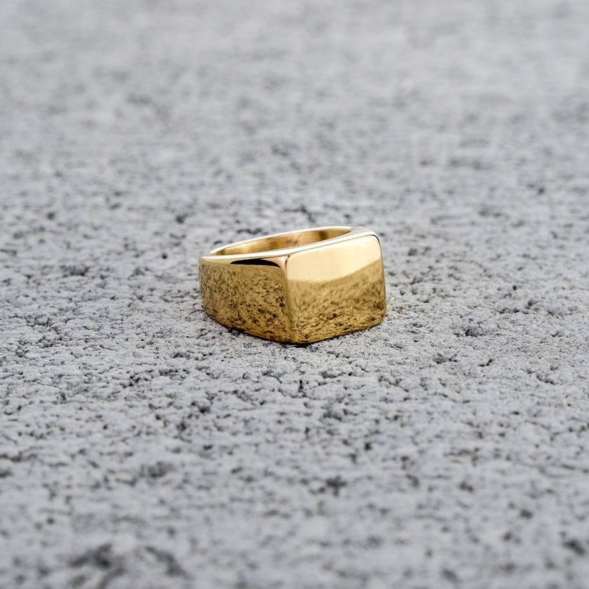 Our Gold Signet Ring has been crafted to be worn on a day-to-day basis or even as a classy finishing piece. Also available in Silver, Black & Rose Gold.